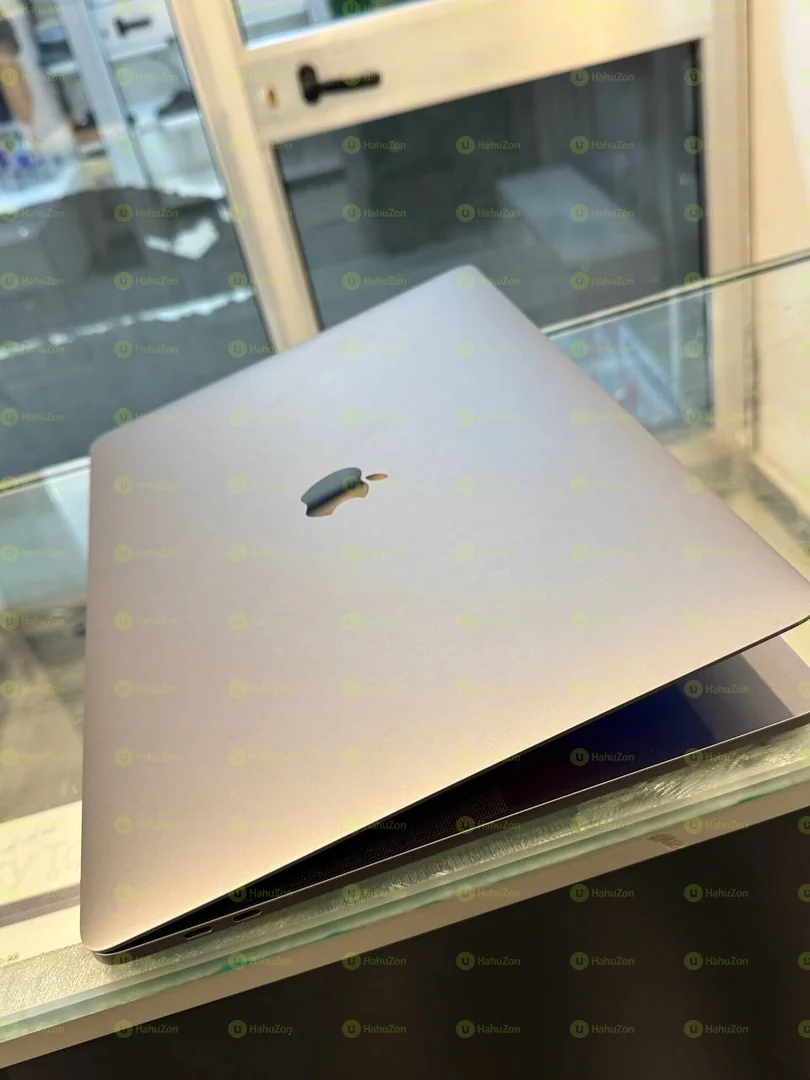 Apple Macbook Pro 2016 Laptop