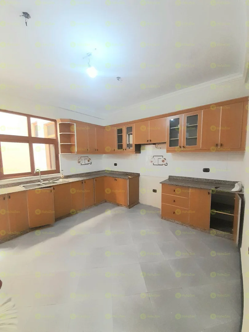 165 ካሬ የሚሸጥ G+3 ቤት በአያት