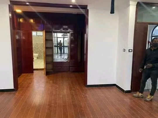 165 ካሬ የሚሸጥ G+3 ቤት በአያት