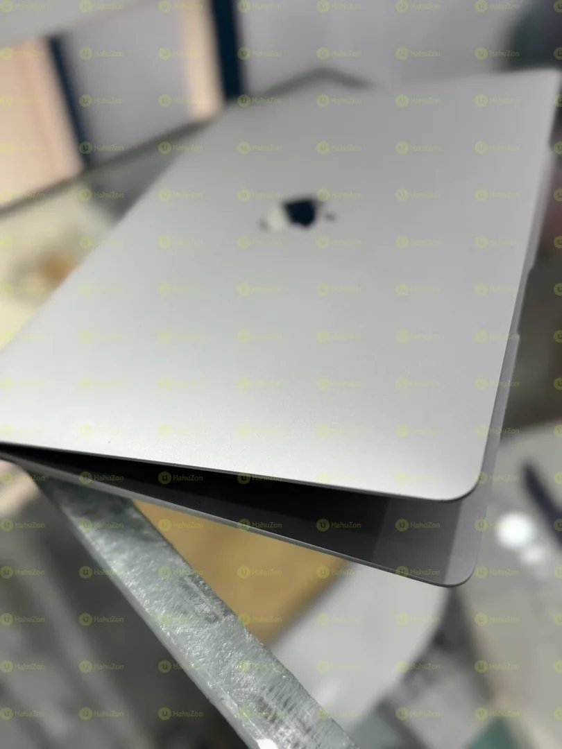 Apple Macbook Air M1 Chip