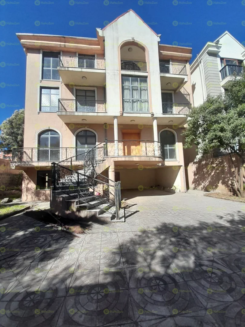 500 ካሬ የሚሸጥ B+G+2 ቤት በአያት አምባሰደር