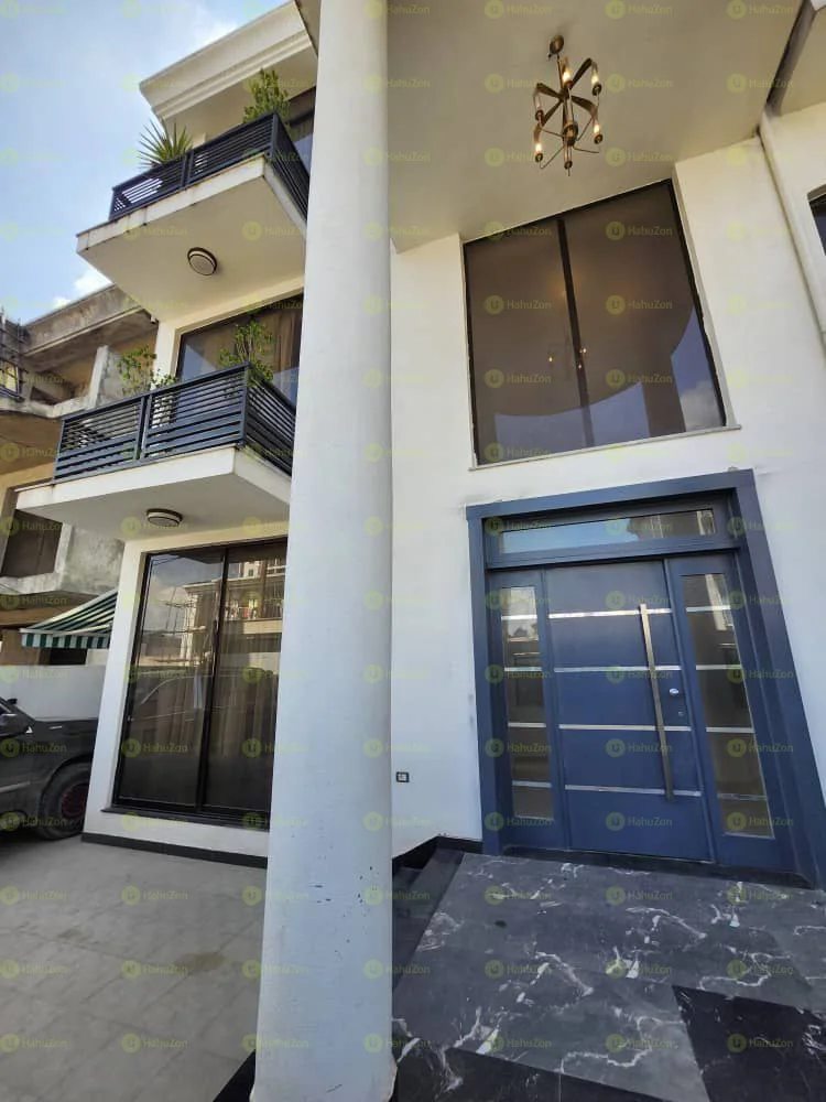 300 ካሬ የሚሸጥ ቆንጆ ጂ+2 ቤት በአያት