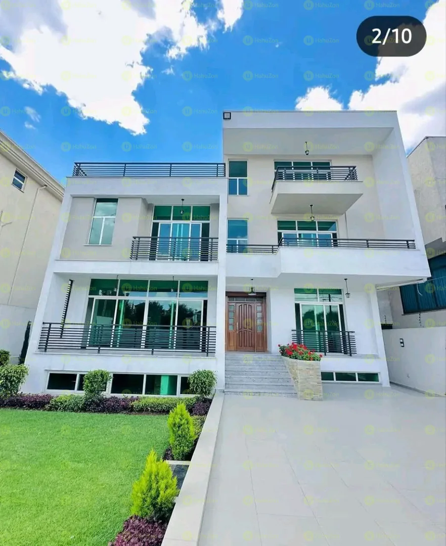 500 ካሬ የሚሸጥ B+G+2 ቤት በአያት