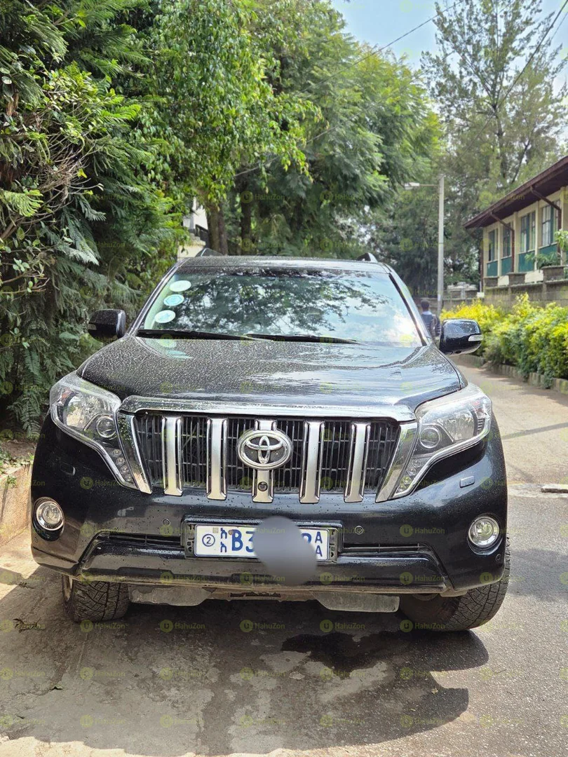 2016 Model-Toyota Landcruiser Prado