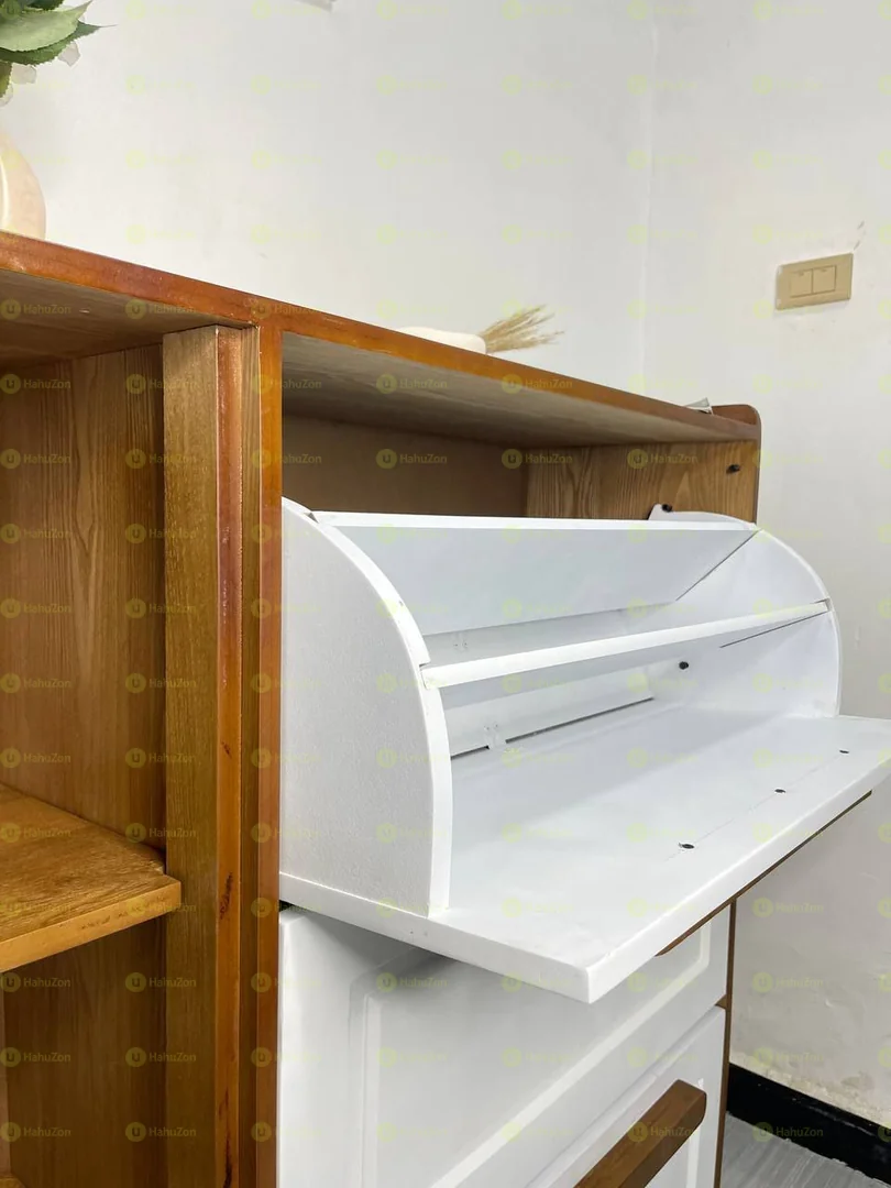 ክላሲክ የጫማ መደርደሪያ