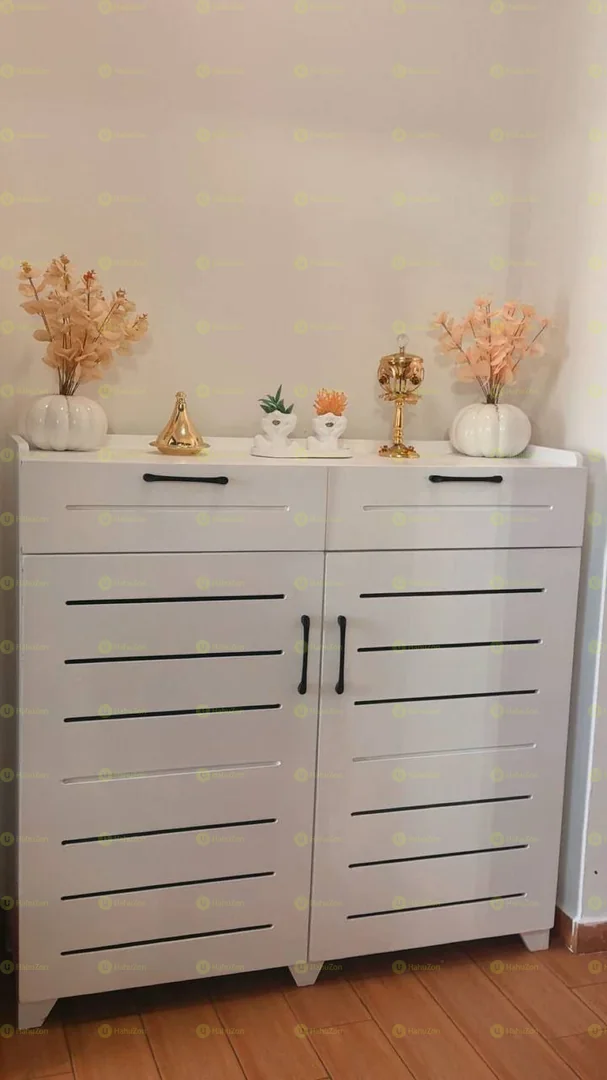 ክላሲክ መስመር የጫማ መደርደሪያ