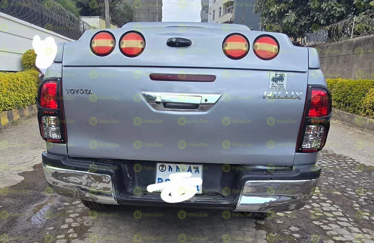 2017 Model-Toyota Hilux Extra Cab