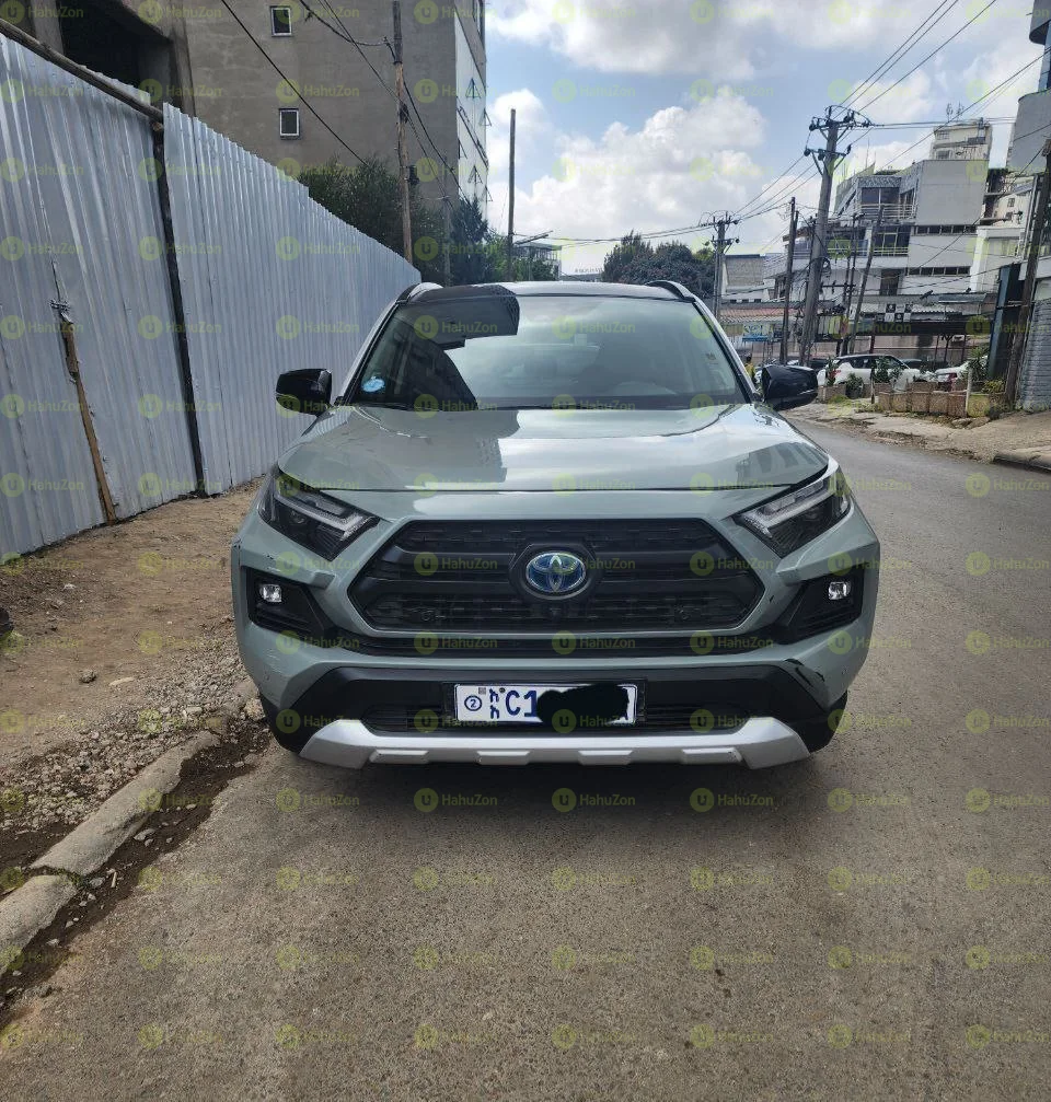 2022 Model-Toyota Rav4