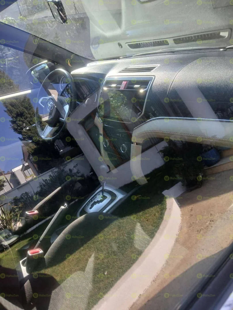 2022 Model-Toyota Rush (S)