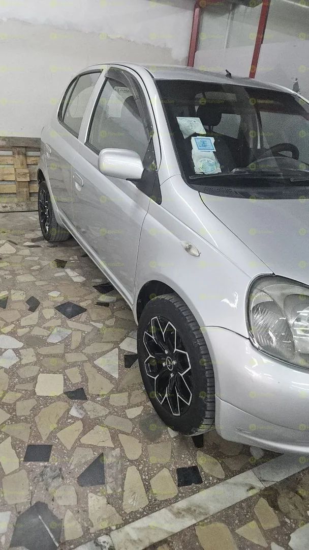 2001 Model-Toyota Vitz