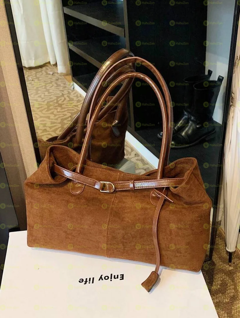 Fashionable Women's Bag