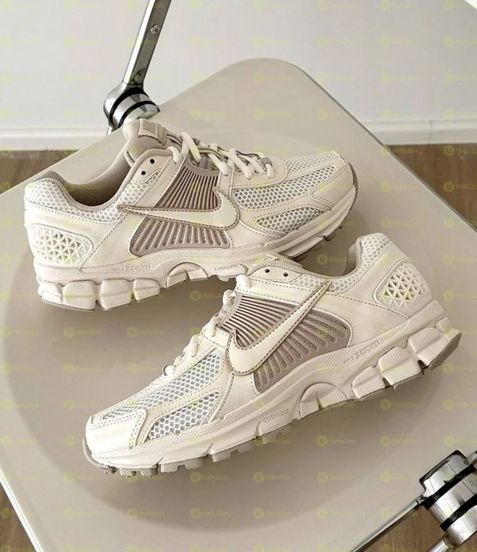 Nike Vomero5 Men's Shoes