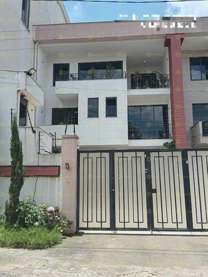 225 ካሬ የሚሸጥ B+G+2 ቤት በCMC