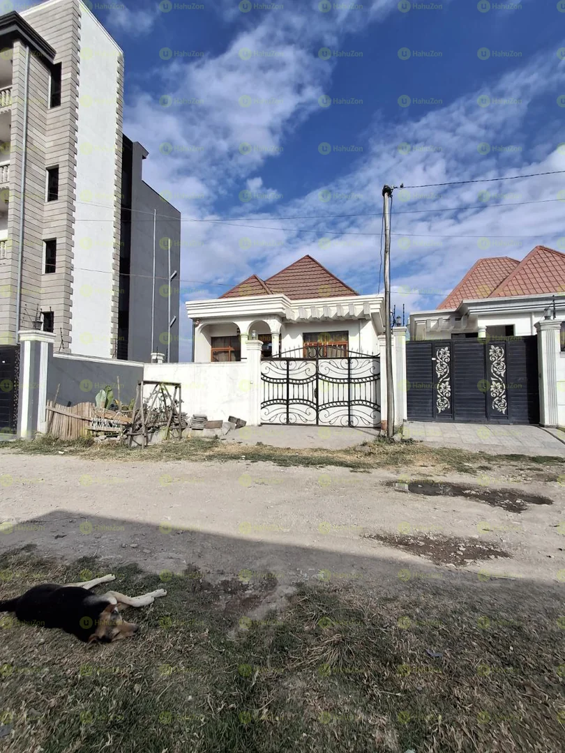 150 ካሬ የሚሸጥ ቤት በአያት