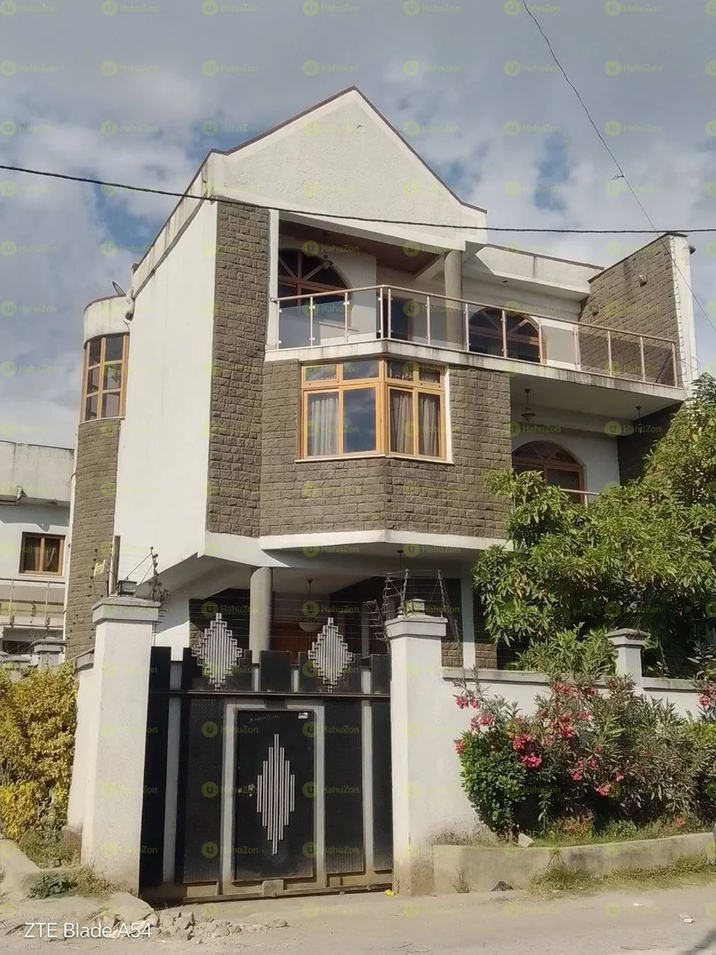 175 ካሬ የሚሸጥ G+2 ቆንጆ ቤት በሰሚት ዋሽግተን