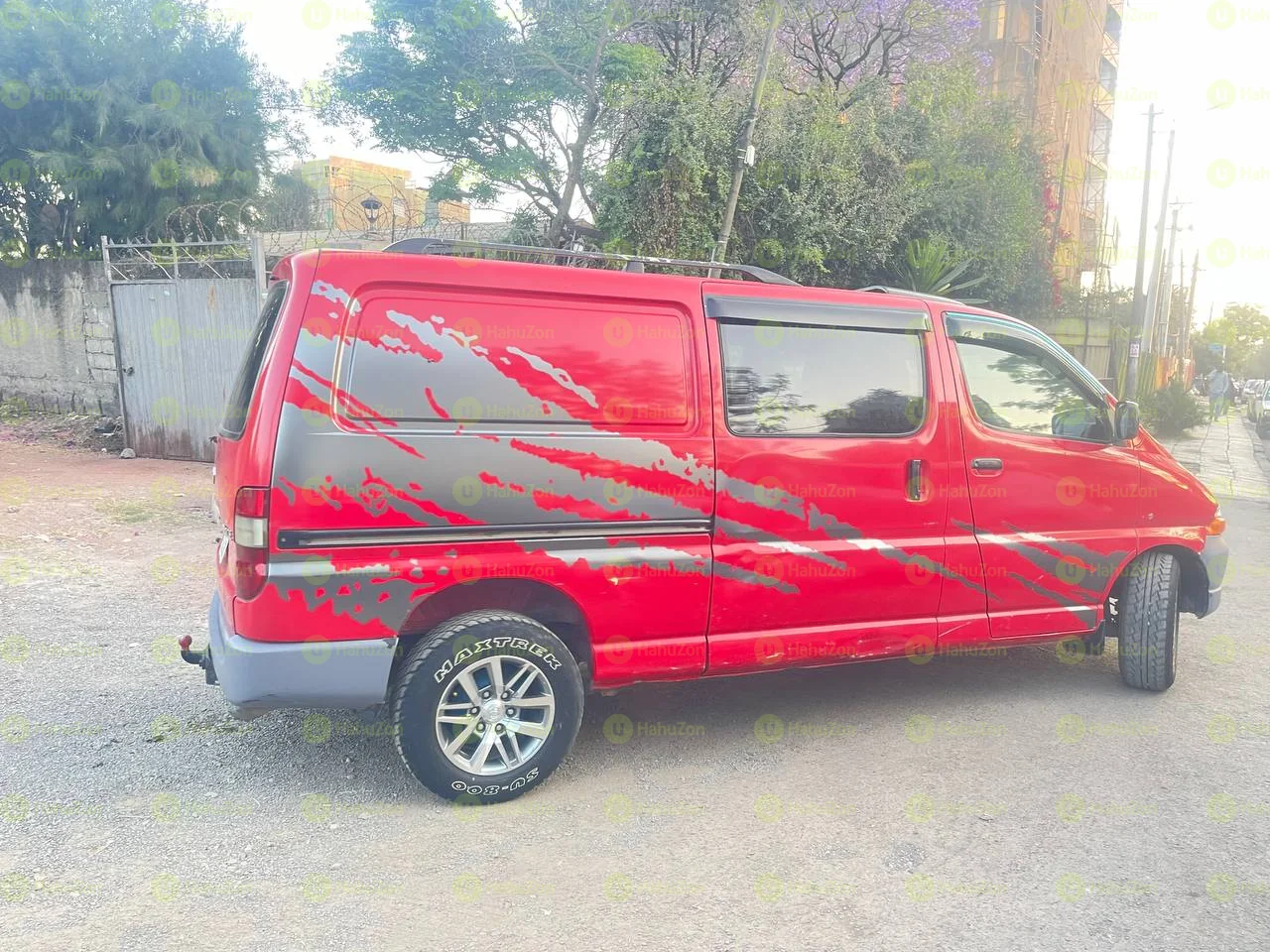 2005 Model-Toyota D4D Half Van