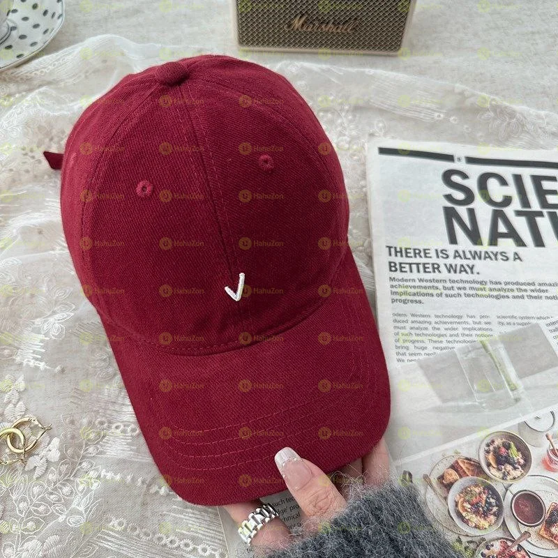 Fashionble Women's Hats