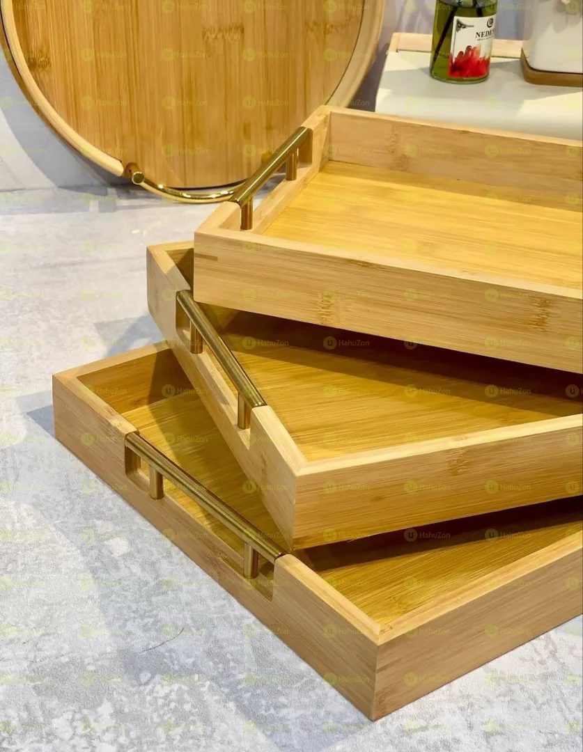 ባለ ሶስት ባምቦ ሰርቪስ