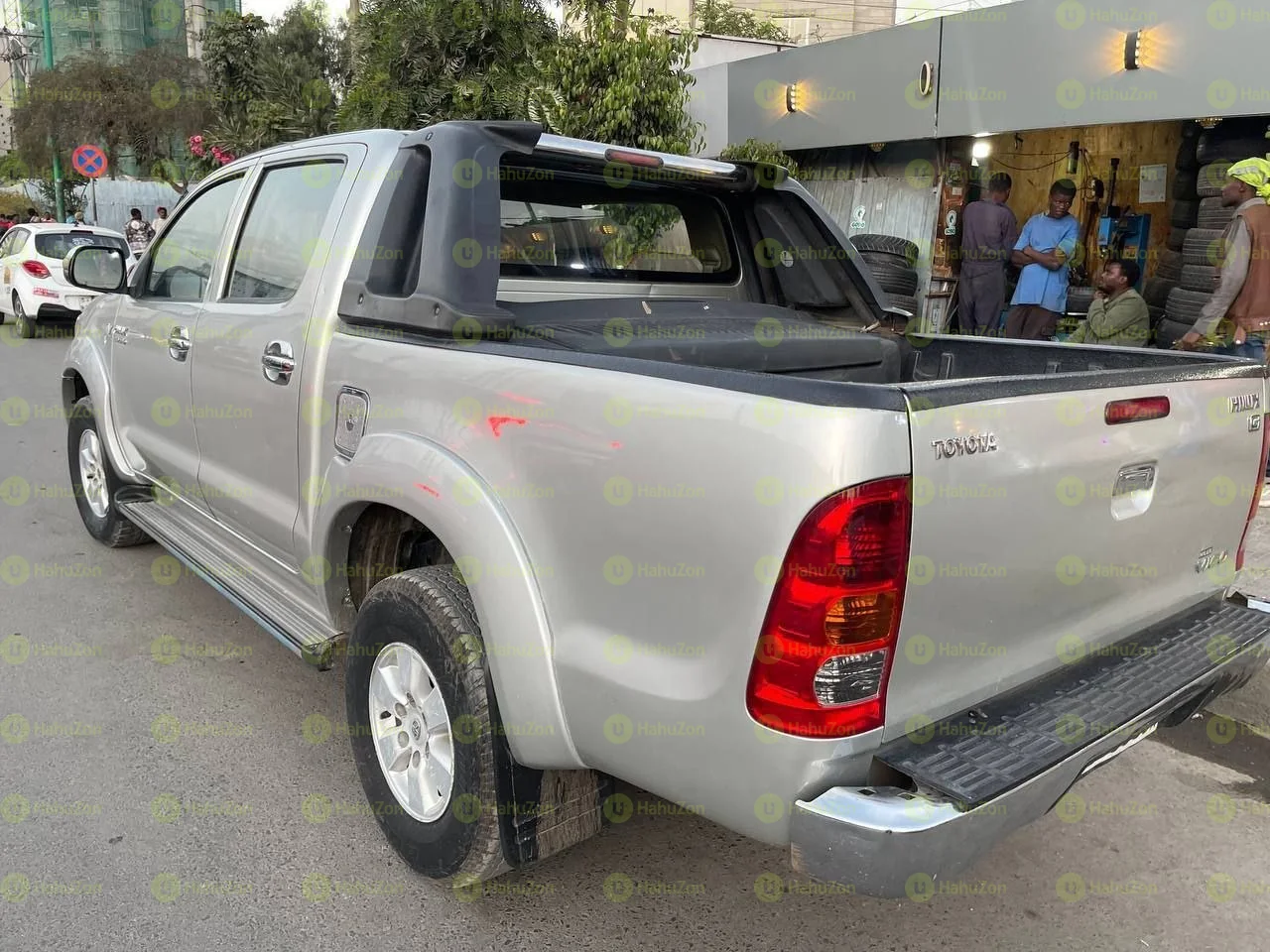 2009 Model-Toyota Hilux Double-Cab