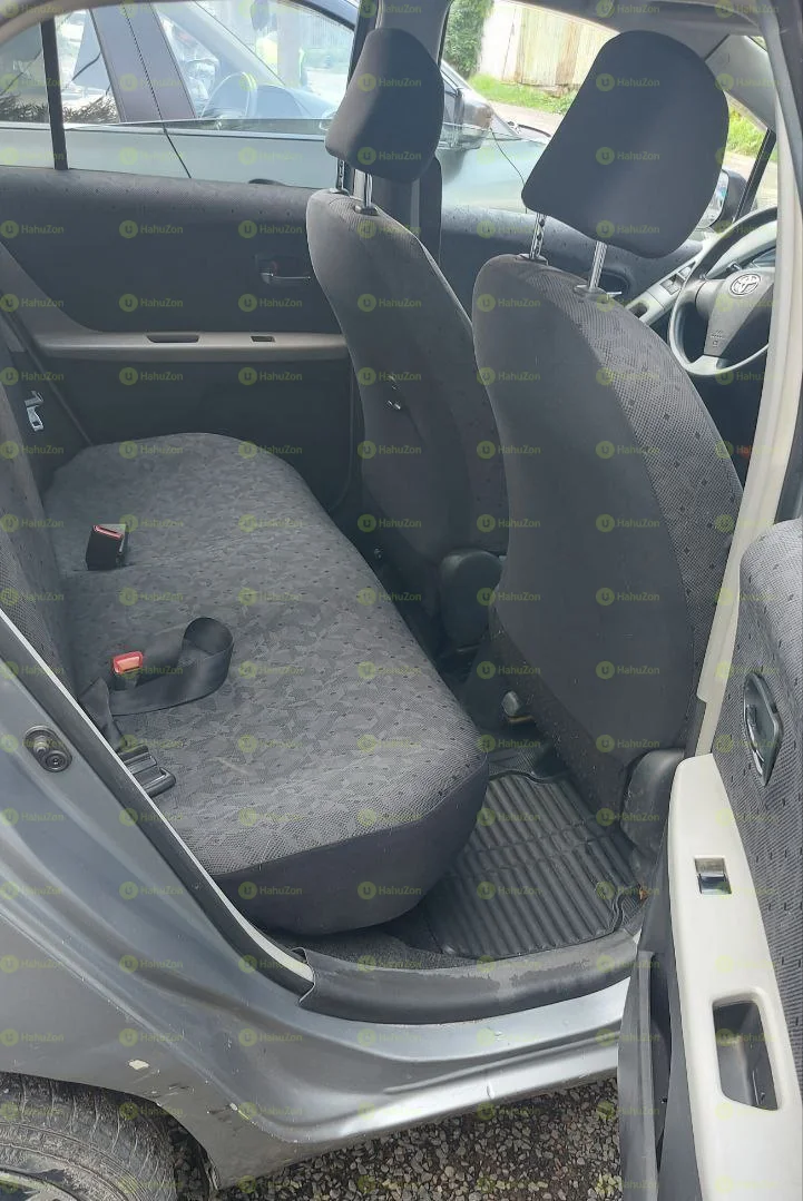 2009 Model-Toyota Yaris Compact