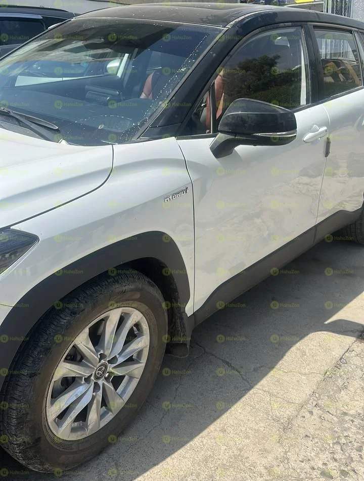 2024 Model-Toyota Hybrid Corolla Cross