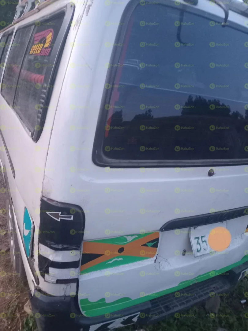 2004 Model-Toyota Hiace
