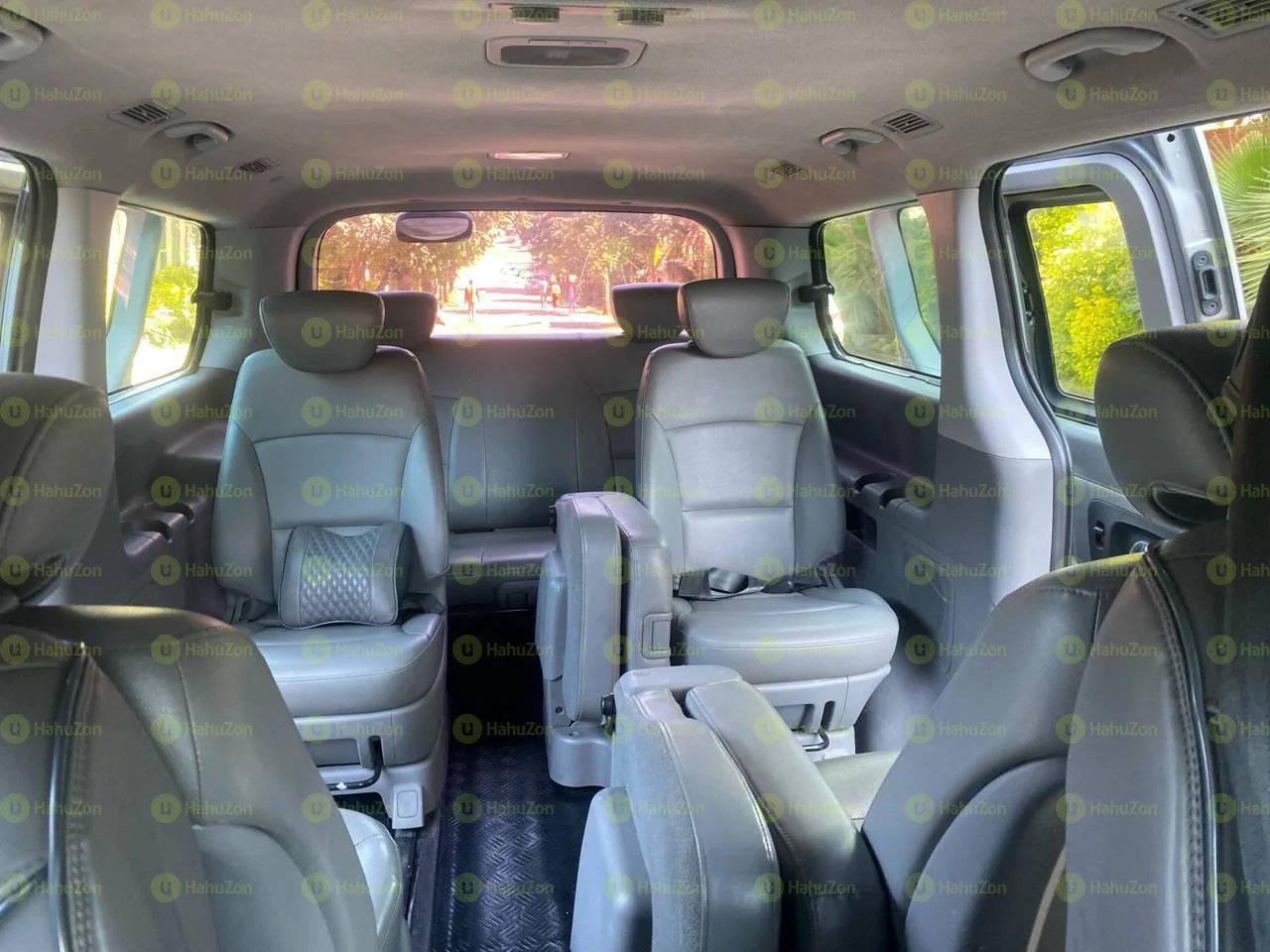 2015 Model-Hyundai Grand Starex