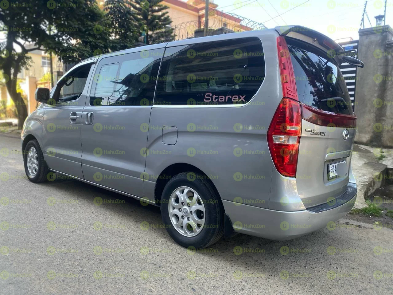 2015 Model-Hyundai Grand Starex