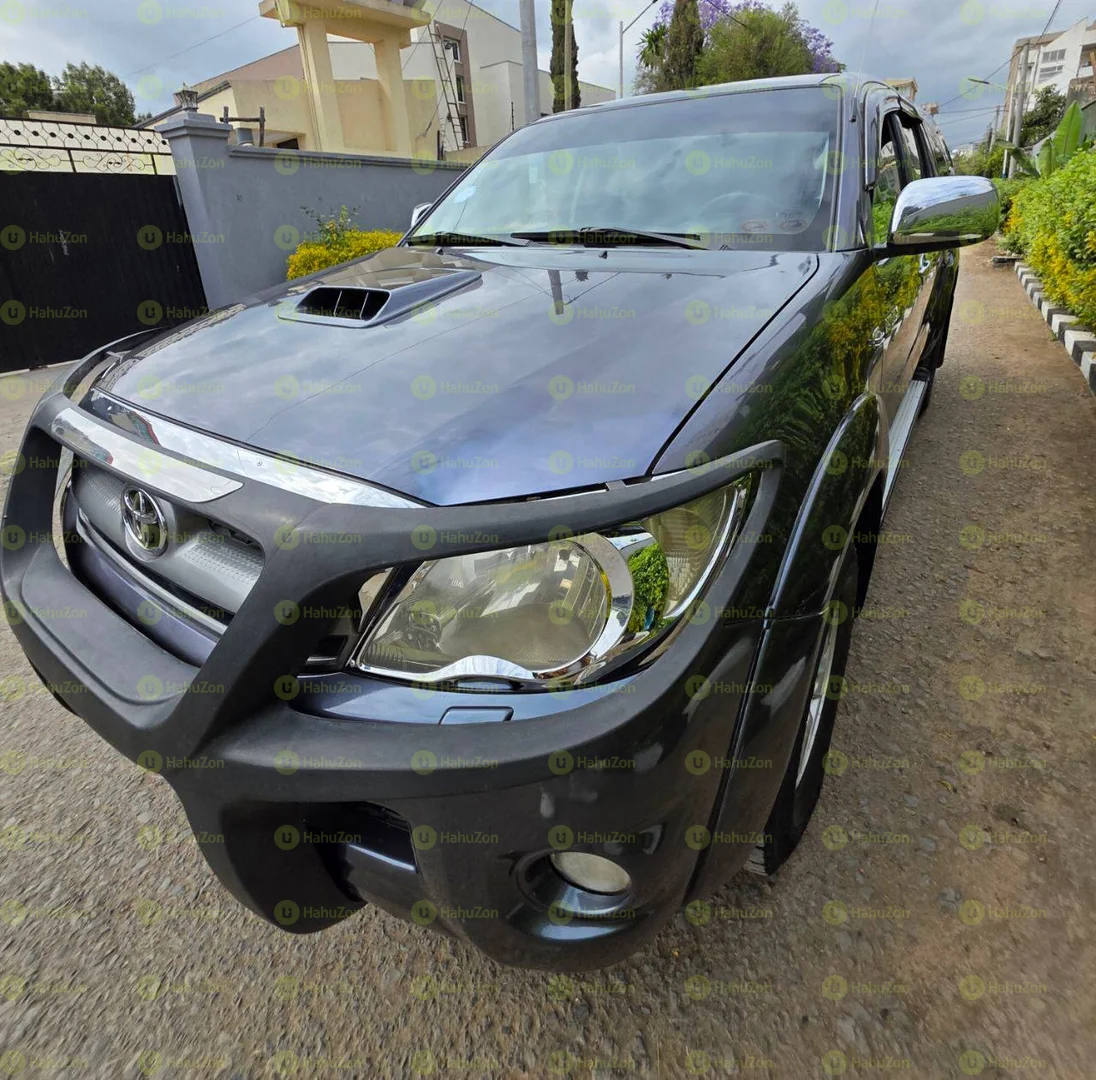 2009 Model-Toyota Hilux Double Cab
