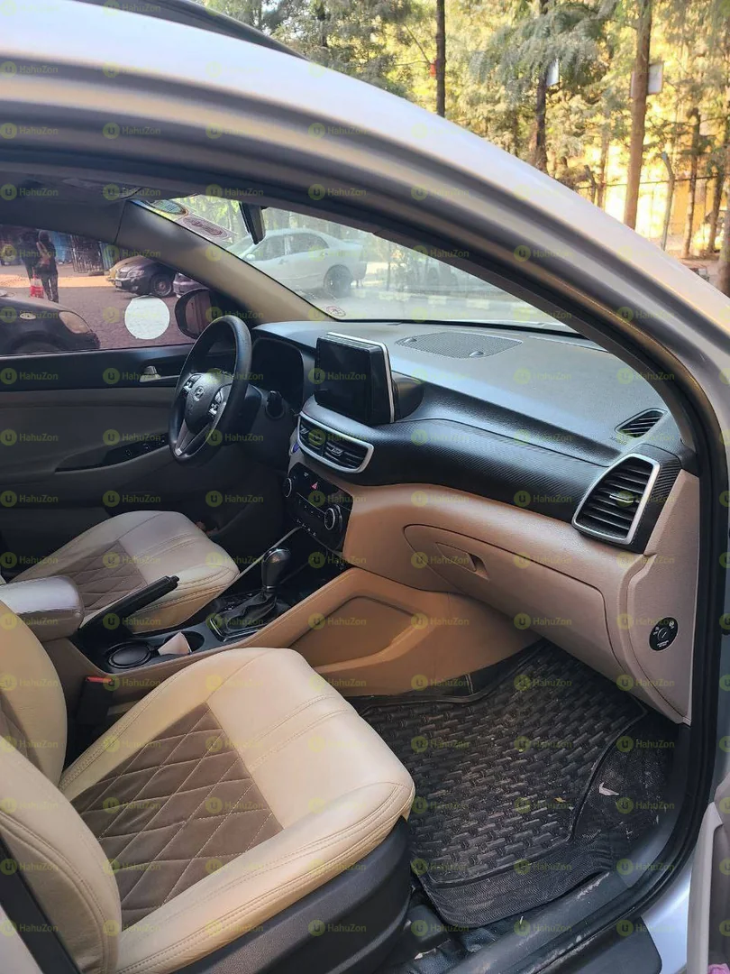 2020 Model-Hyundai Tucson