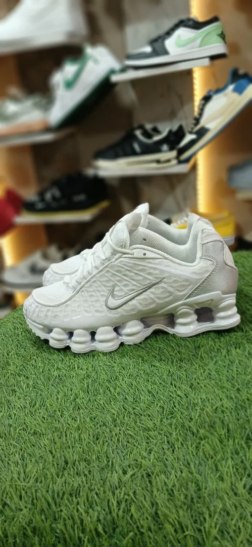 Nike Shok Men's Shoes