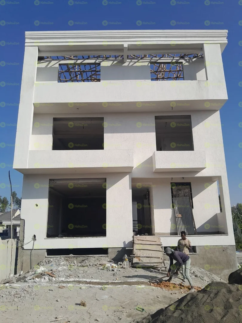 250 ካሬ የሚሸጥ G+2 ቤት በአያት