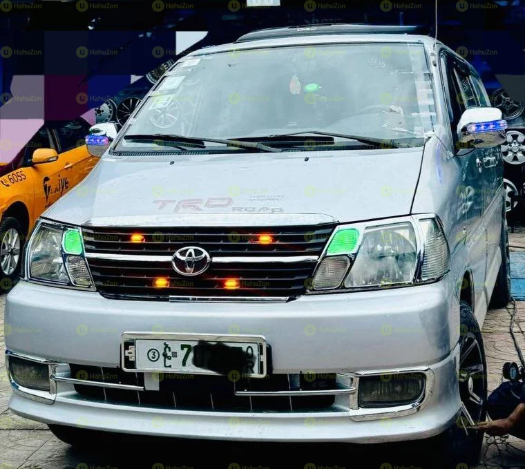 2008 Model-Toyota Dolphin Van