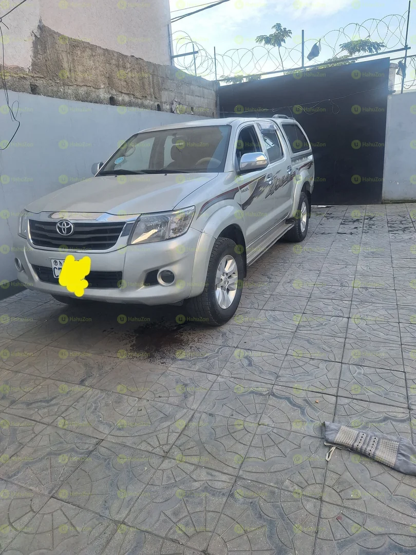 2014 Model-Toyota Hillux