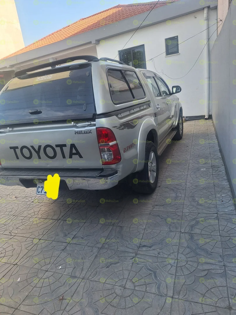 2014 Model-Toyota Hillux