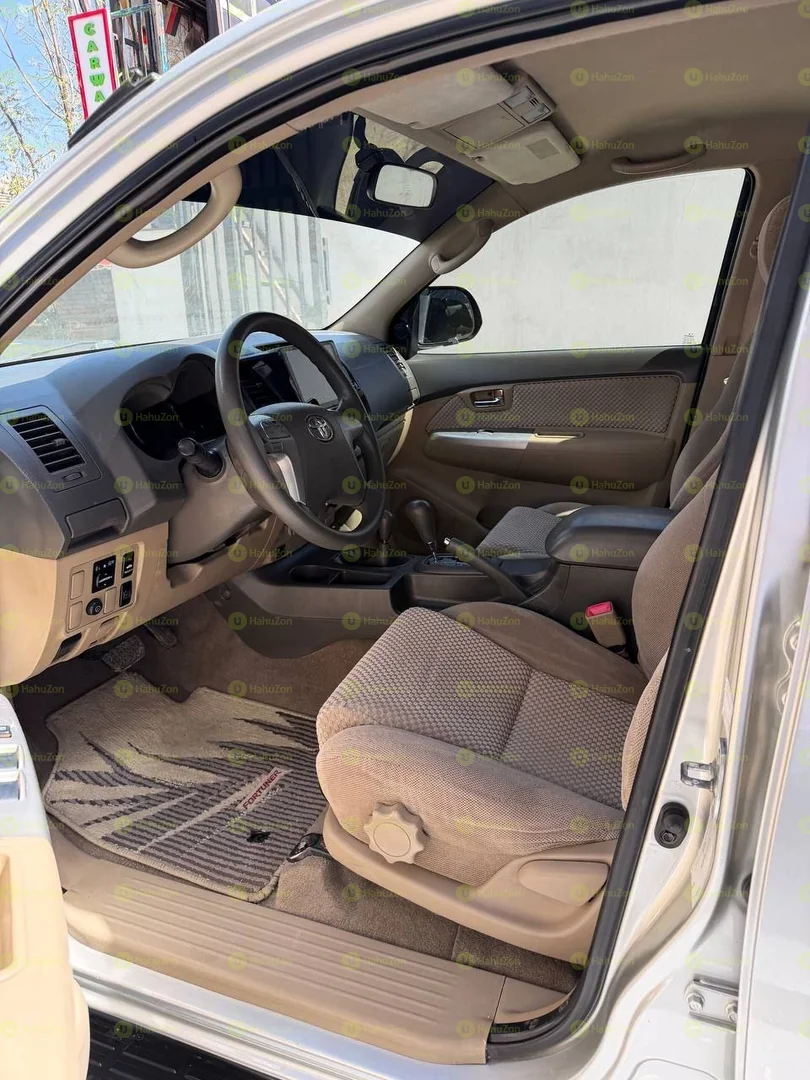 2013 Model-Toyota Fortuner