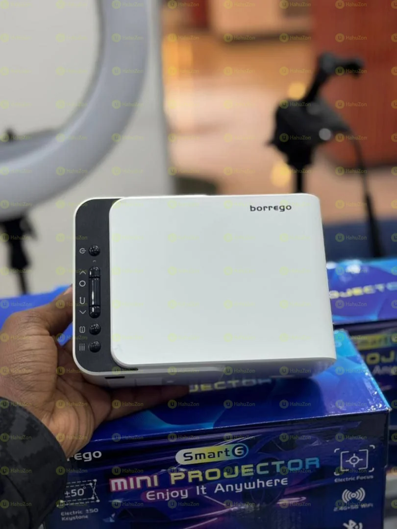 The Borrego Smart 6 Mini Projector
