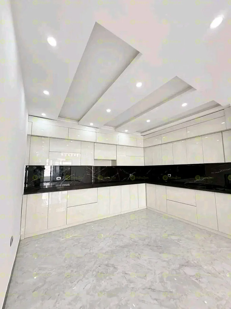 175 ካሬ የሚሸጥ G+3 ቤት በቦሌ ቡልቡላ