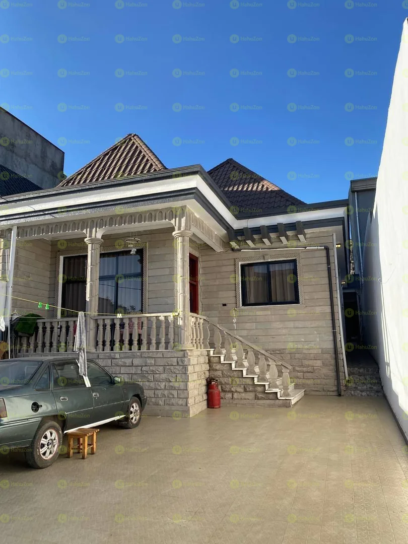 330 ካሬ የሚሸጥ ዘመናዊ ቪላ ቤት በሰሚት