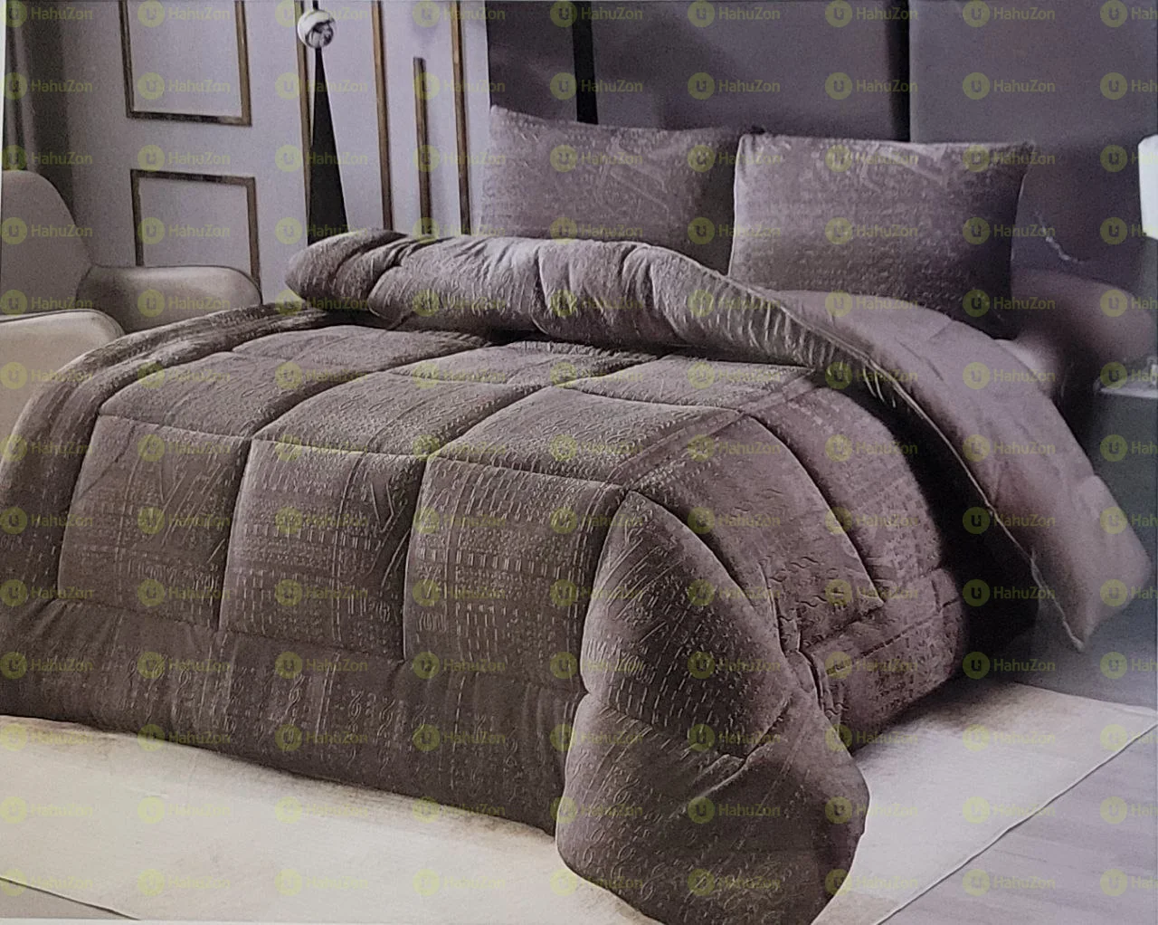 3 ፒስ ኮንፈርት