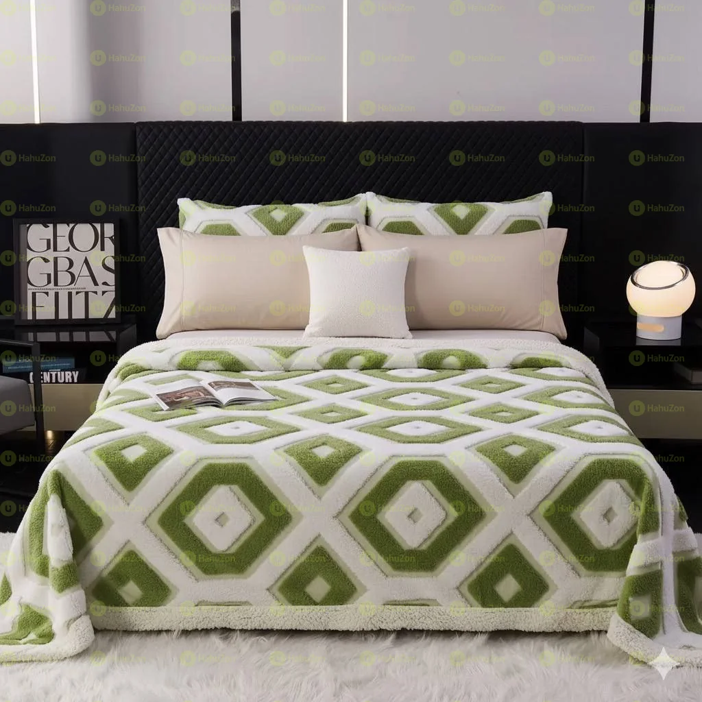 በጣም ለስላሳ እና ምቹ ነጭ ኮተን ኮምፈርት