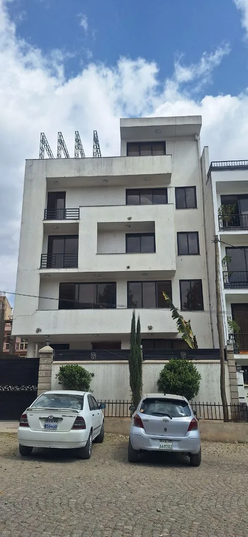 150 ካሬ የሚሸጥ  ጂ+4 መኖሪያ ቤት በአያት