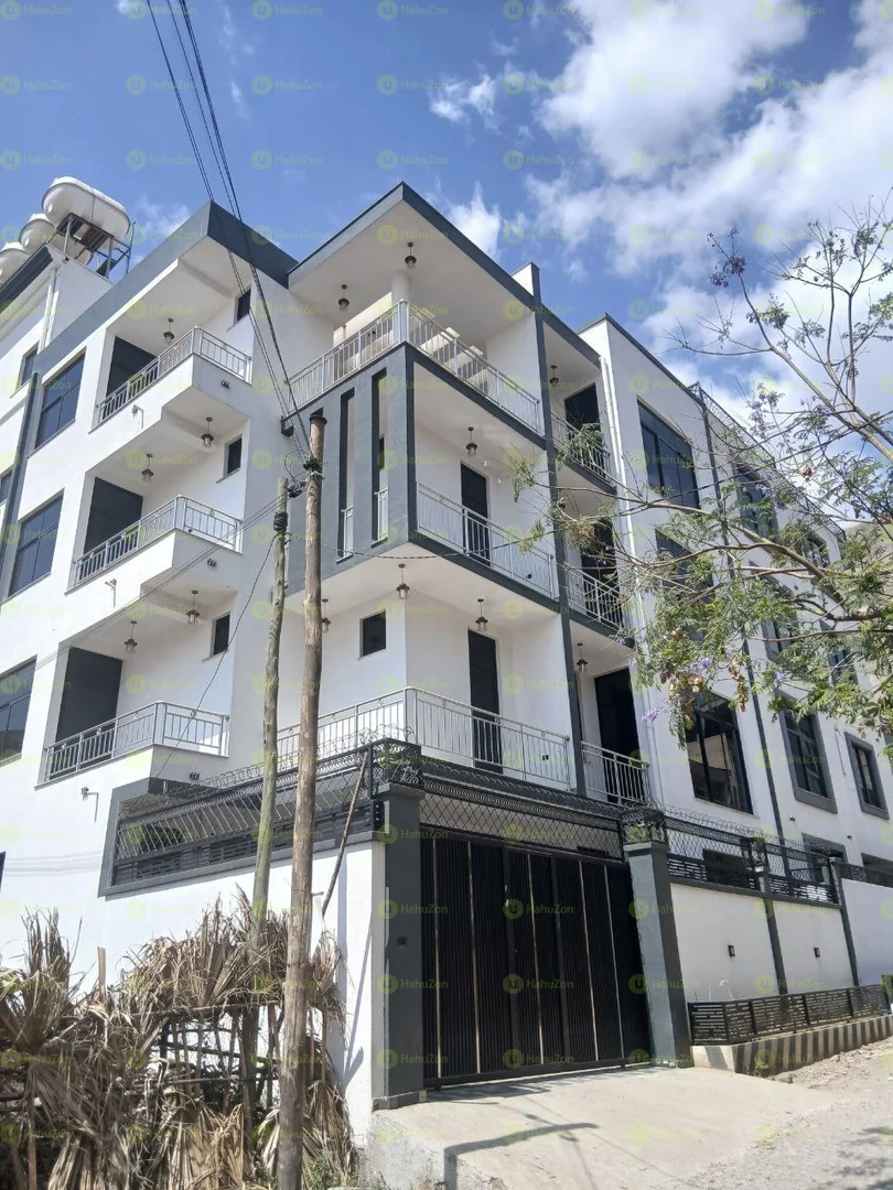 170 ካሬ የሚሸጥ G+3 ቤት በሰሚት