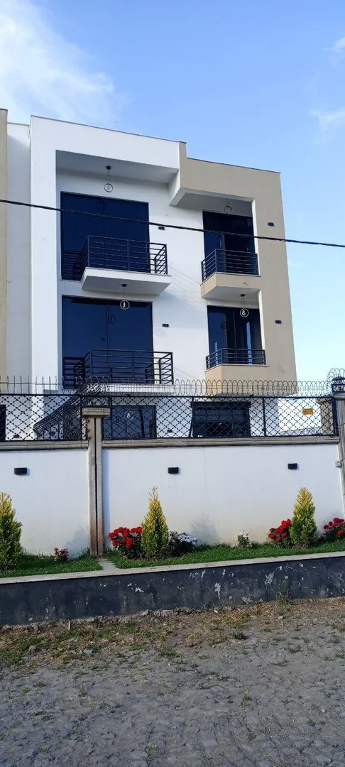 250 ካሬ የሚሸጥ ጂ+2 ቤት በአያት አካባቢ