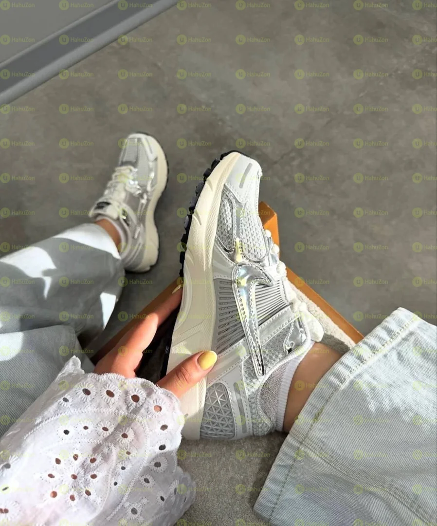 Nike Vomero 5 Women's Shoes