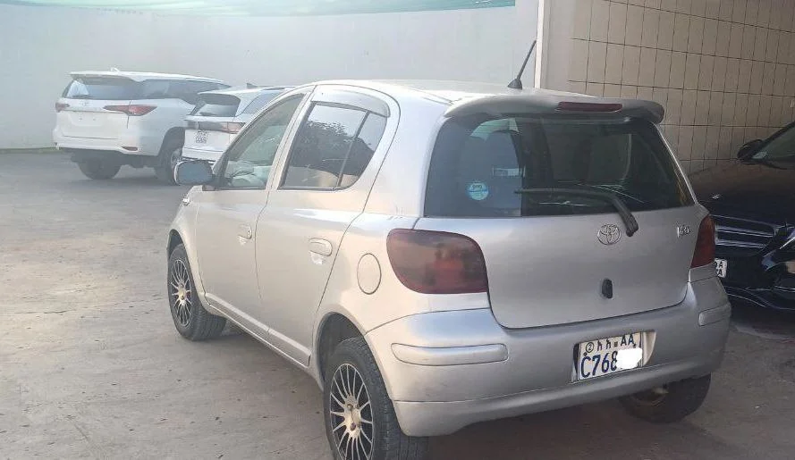 2004 Model-Toyota Vitz