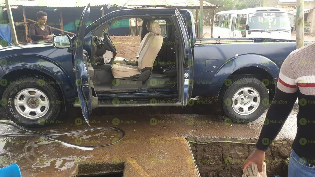 2008 Model-Nissan Navara