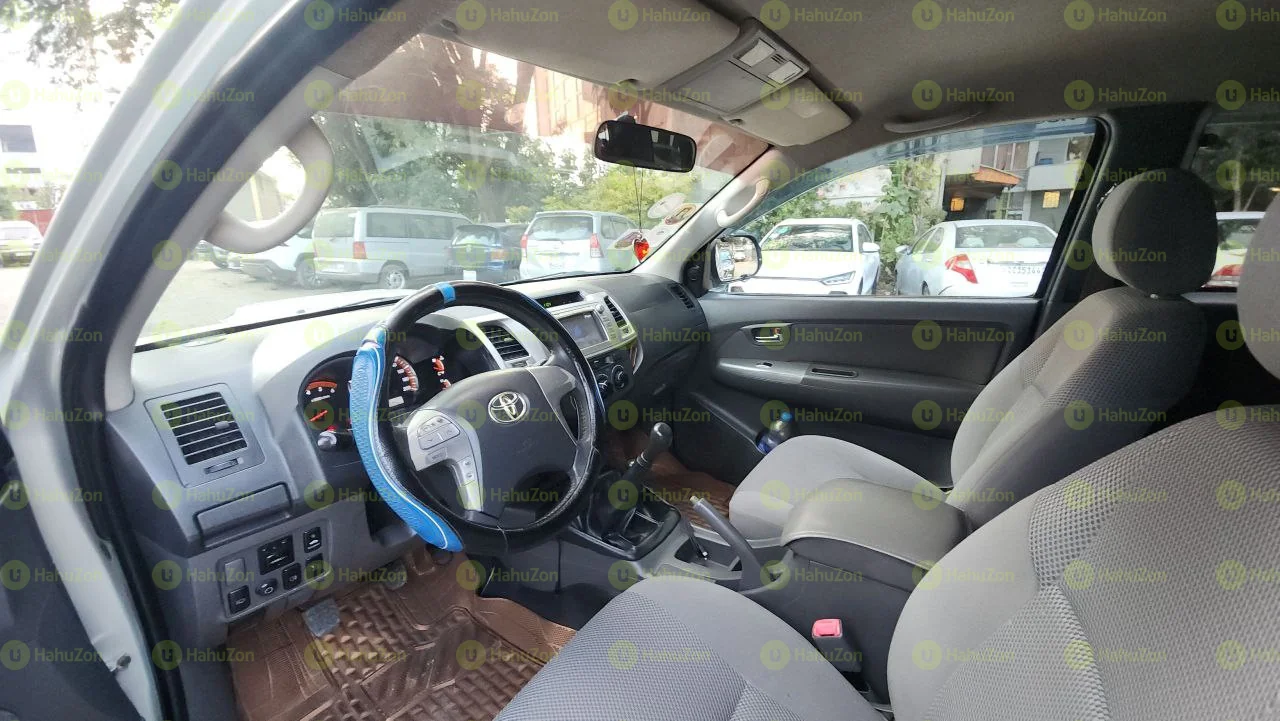 2013 Model-Toyota Vigo King Cab