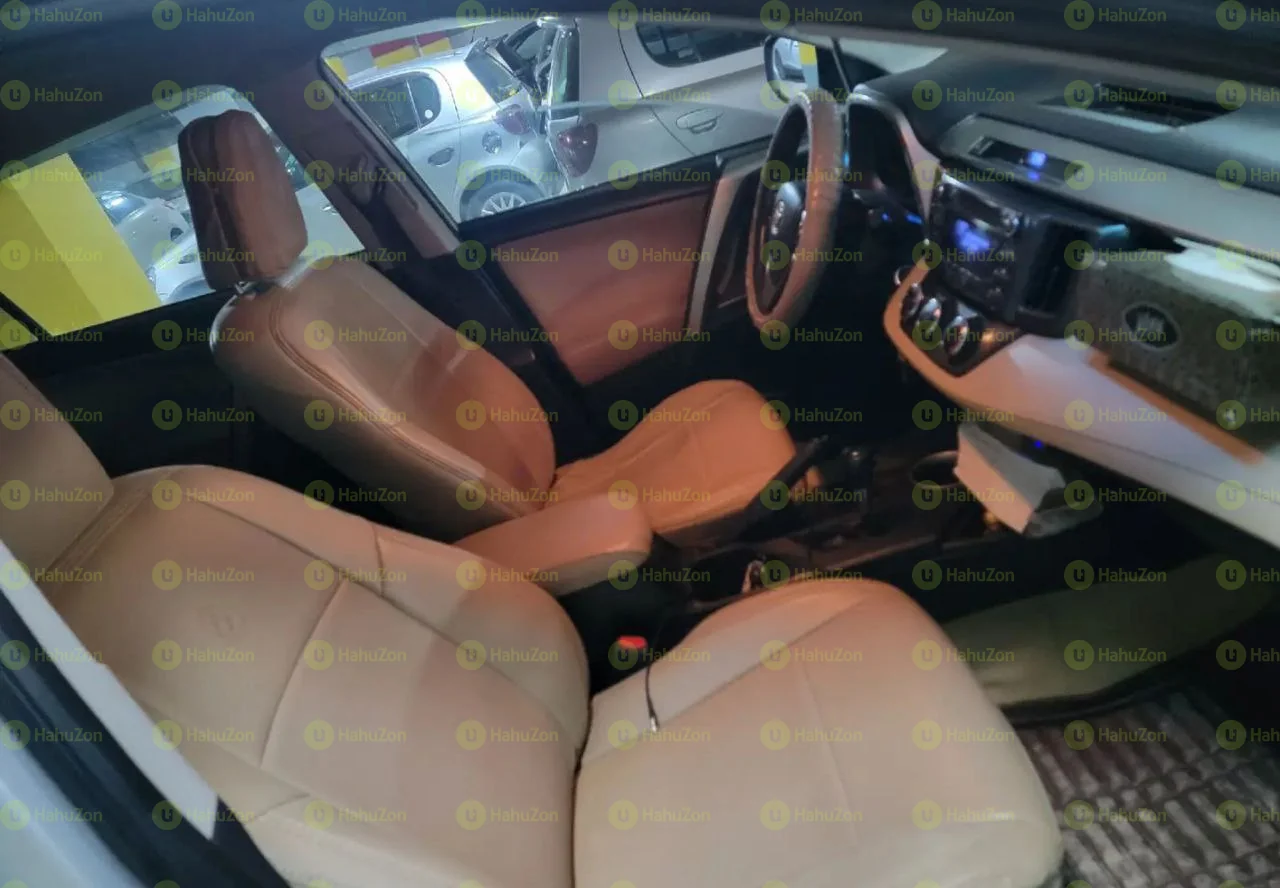 2015 Model-Toyota Rav4