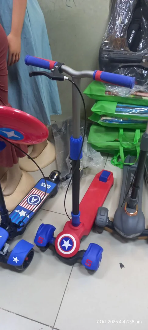 Incredible Scooter With Light and Stopper